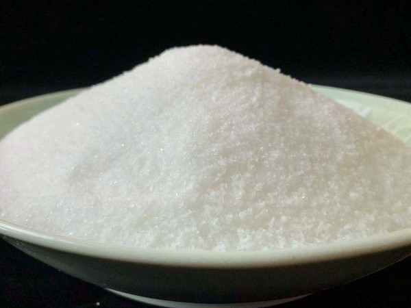聚丙烯酰胺在石油開采中的關(guān)鍵運(yùn)用！優(yōu)越功效助力